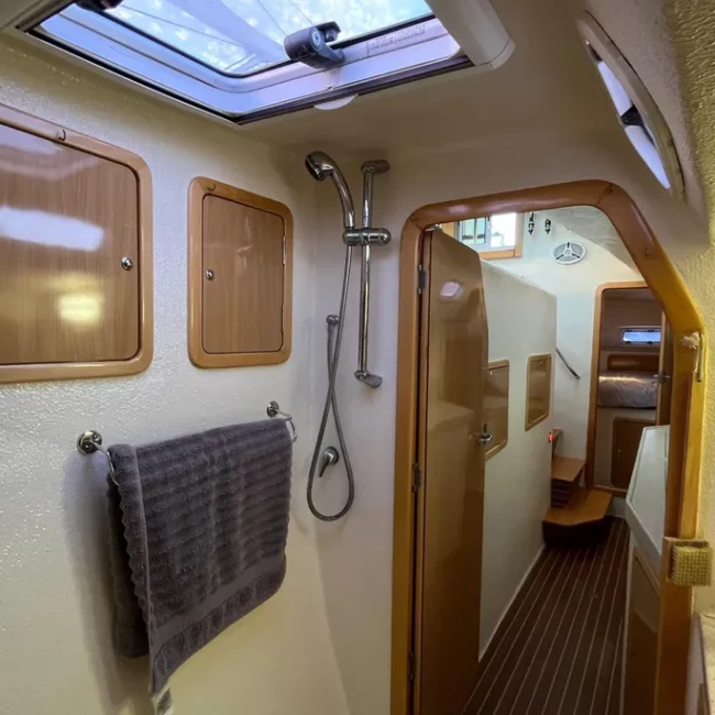 2007-admiral-catamaran-38-sail-9679945-20250211011008814-1_XLARGE